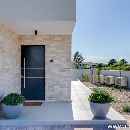 Mathilda * Brodarica (Sibenik-Knin)