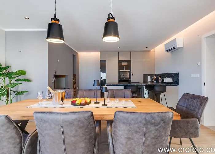 Mathilda * Brodarica (Sibenik-Knin)