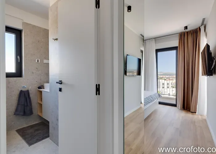 Mathilda Brodarica (Sibenik-Knin)